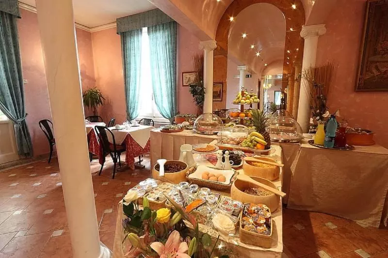 Fotos del hotel Alinari:  8