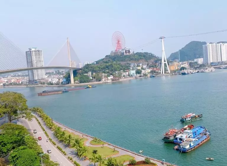 Fotos del hotel Halong Plaza:  22