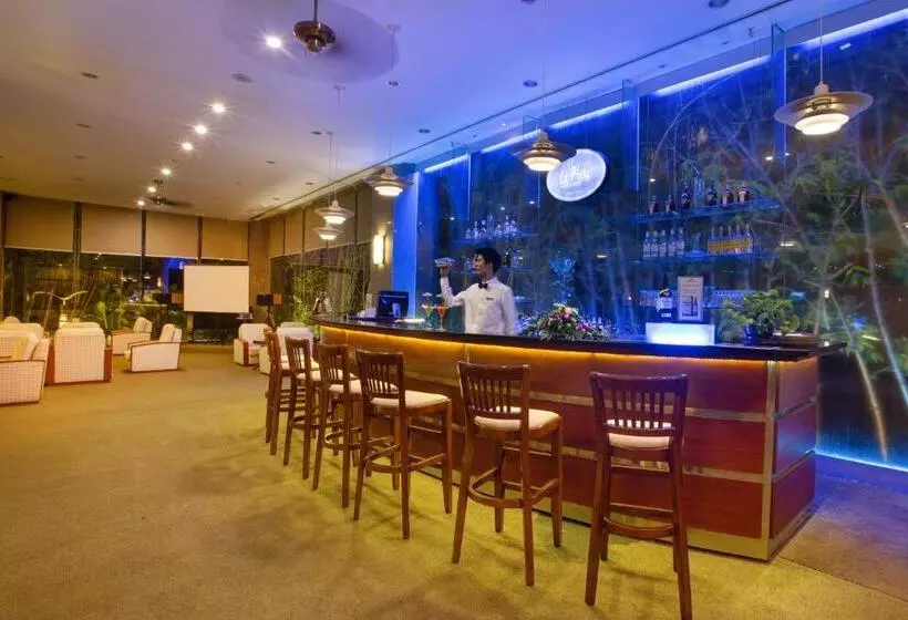 Fotos del hotel Halong Plaza:  8