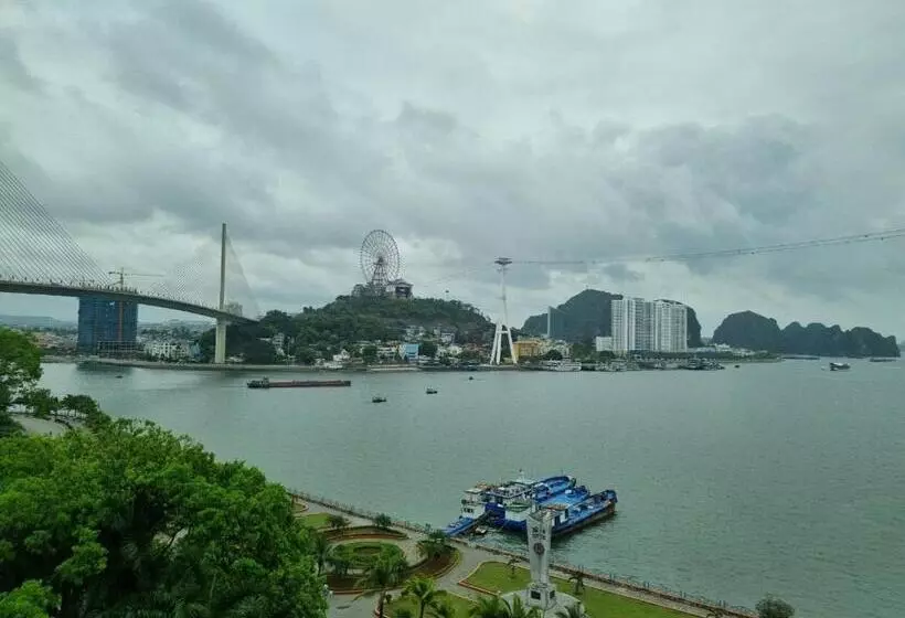 Fotos del hotel Halong Plaza:  9