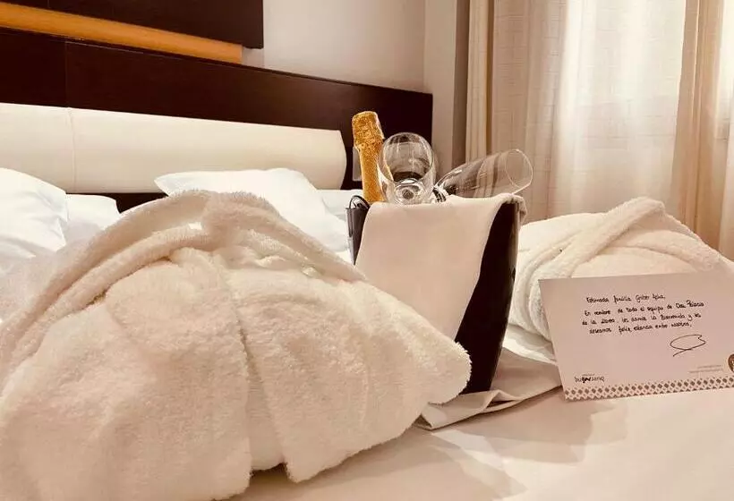 Fotos del hotel Oca Palacio De La Llorea  & Spa:  13