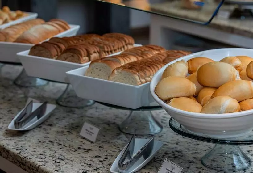 Fotos del hotel Tarobá:  19