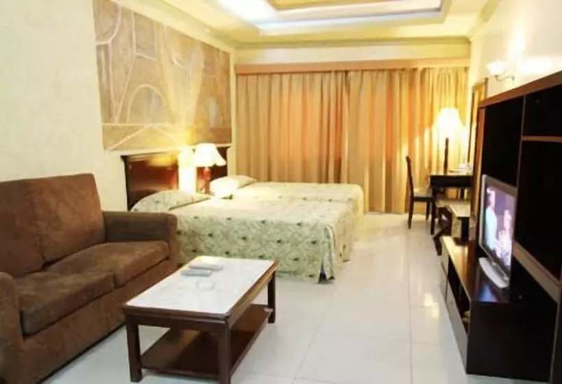 Fotos del hotel Oriental Palace Hotel Apartments:  2