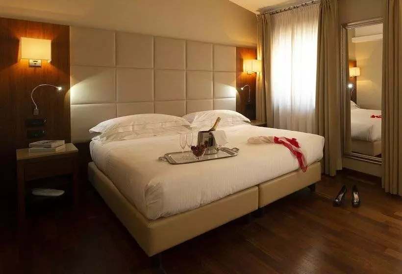 Fotos del hotel Fenice:  10