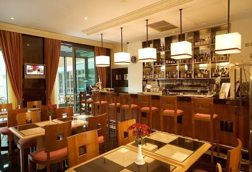 Fotos del hotel Real Oeiras:  10