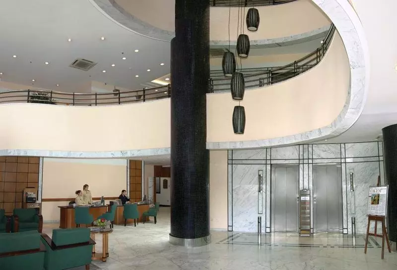 Estanplaza International