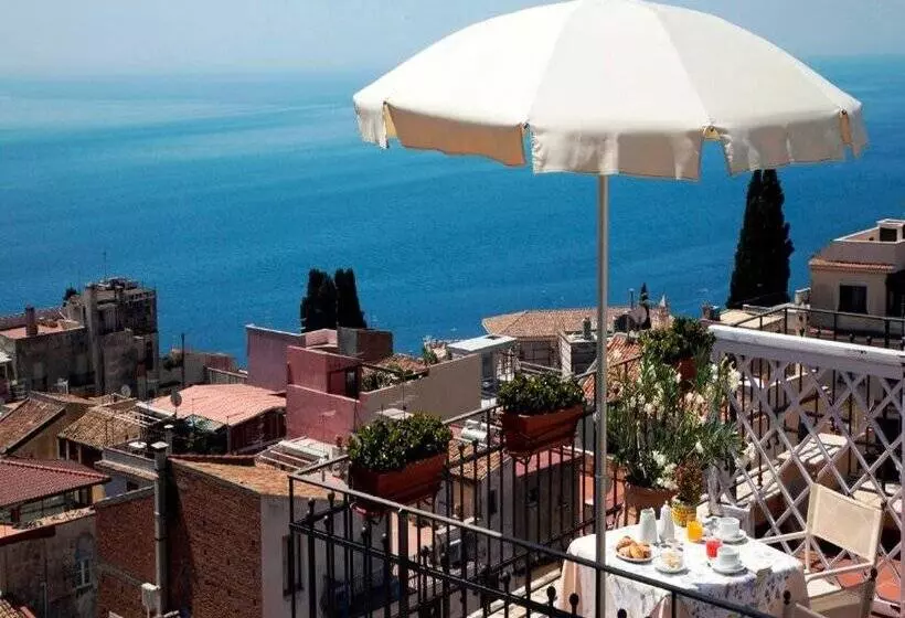 Fotos del hotel Isabella:  11