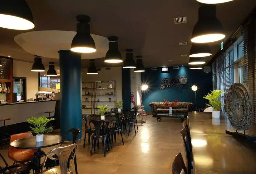 Fotos del hotel La Meridiana:  10