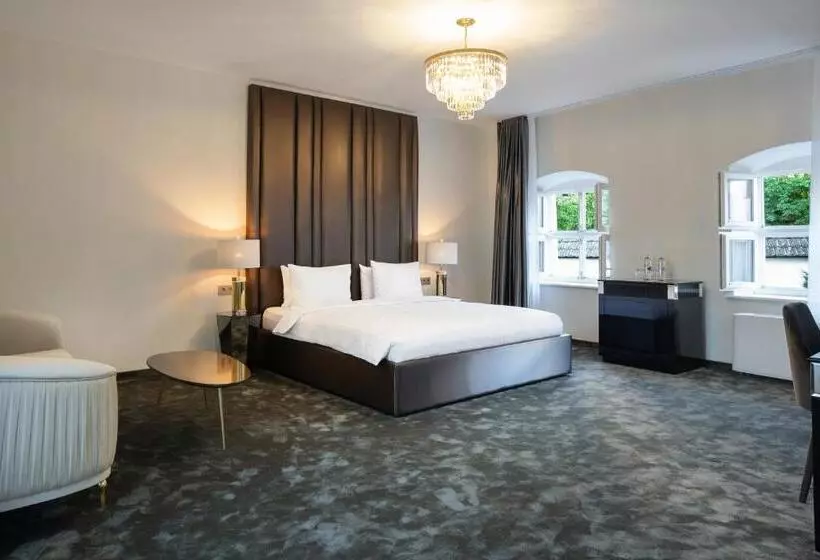 Royal Boutique  Vilnius Gates Of Dawn