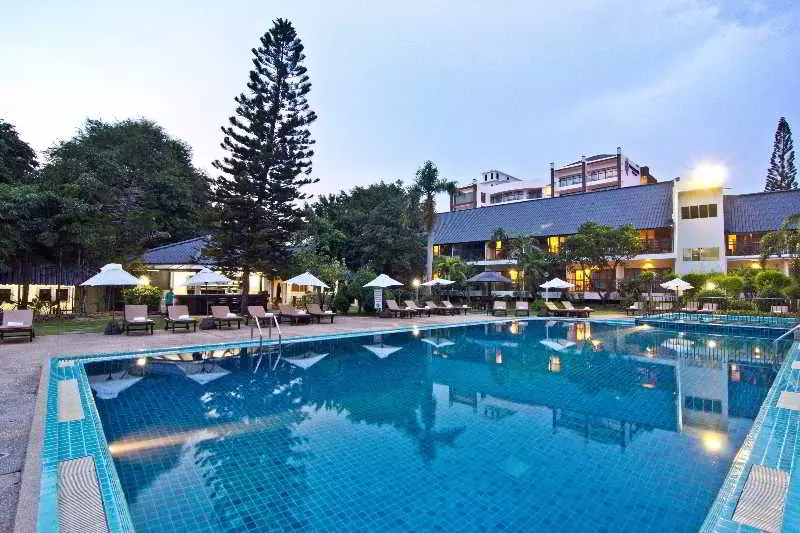 Sunshine Garden Resort  Sha Extra Plus