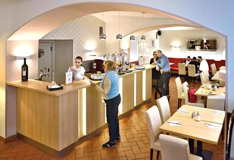 Fotos del hotel Louis Leger:  5