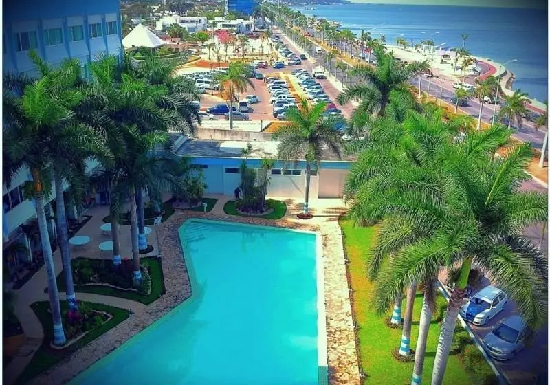 Fotos del hotel Baluartes:  4