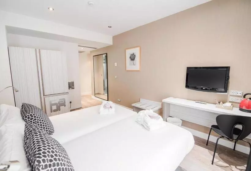 Fotos del hotel Petit Palace Puerta Del Sol:  2