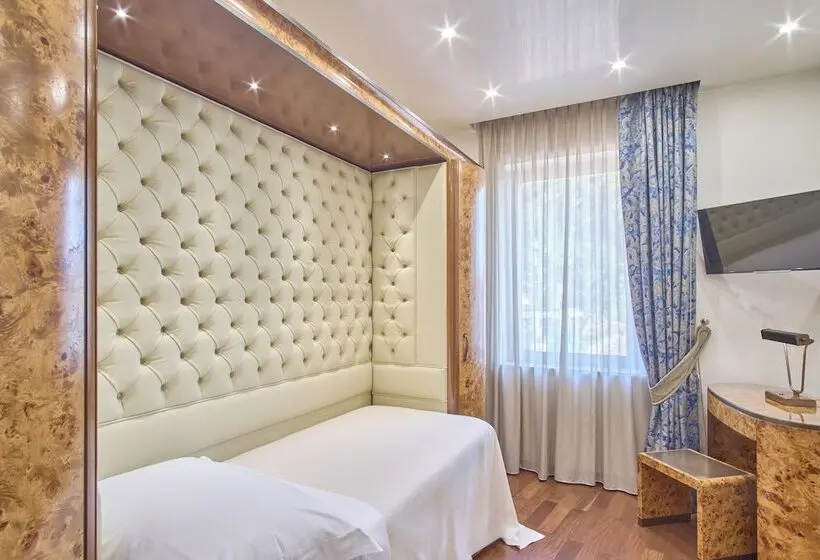 Fotos del hotel Santa Chiara:  21