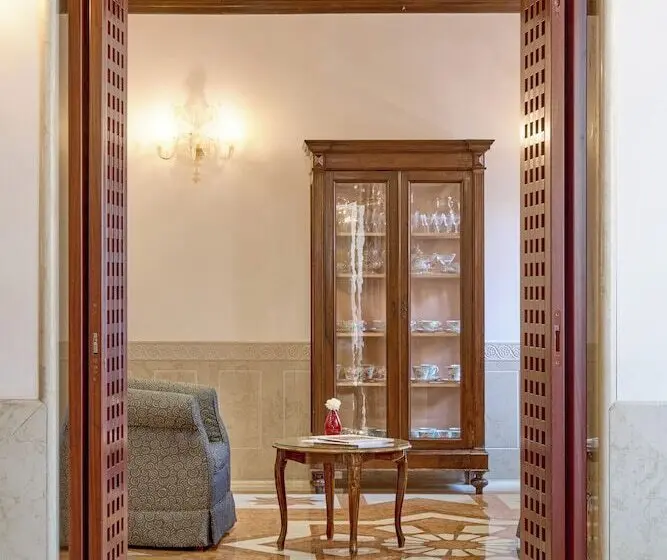Fotos del hotel Santa Chiara:  28