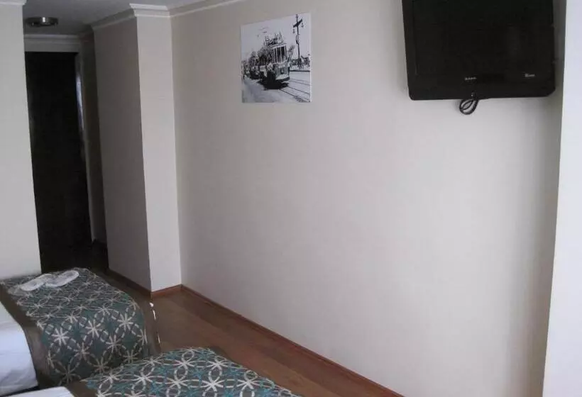 Fotos del hotel Avlonya:  21