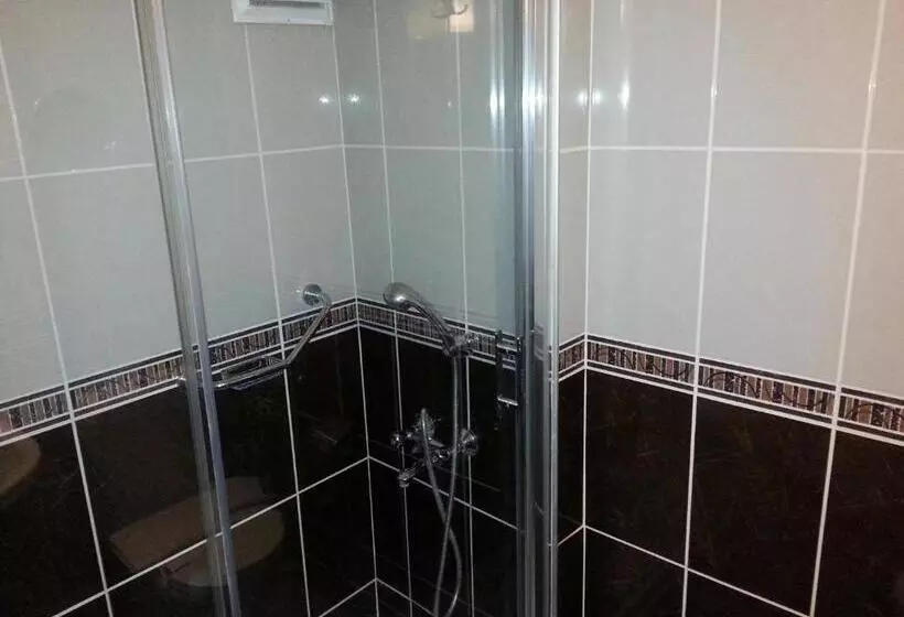 Fotos del hotel Avlonya:  20