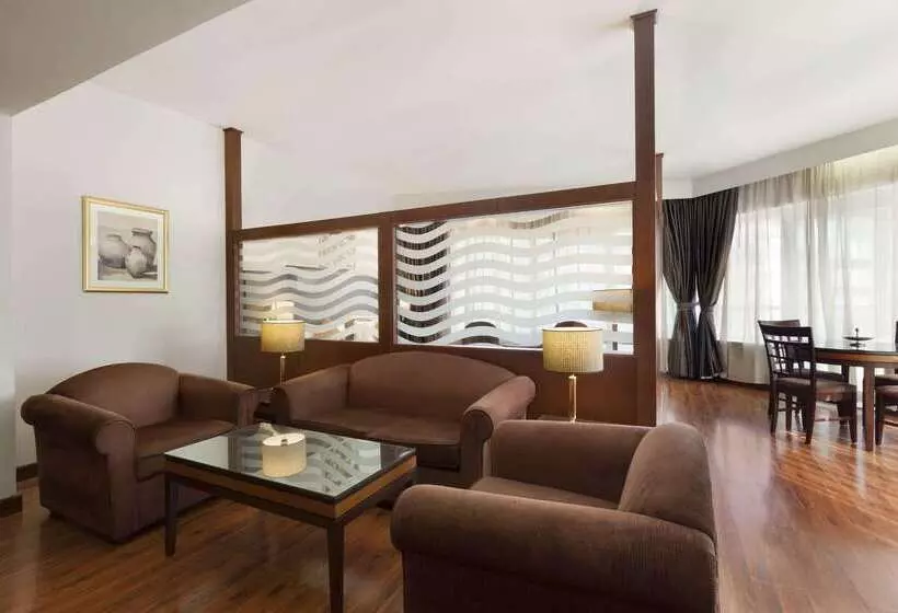 Fotos del hotel Howard Johnson By Wyndham Bur Dubai:  25