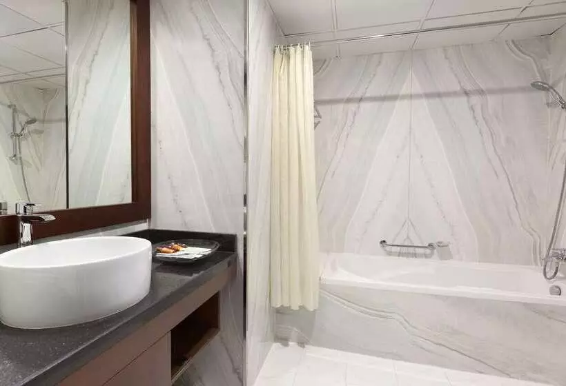 Fotos del hotel Howard Johnson By Wyndham Bur Dubai:  9