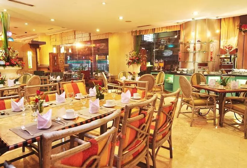 Fotos del hotel Makati Palace:  6