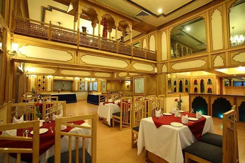 Fotos del hotel Om Tower:  3