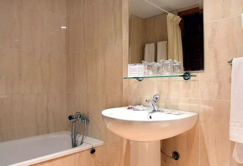 Fotos del hotel Natali Affiliated by Fergus:  24