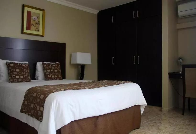 Fotos del hotel Aparthotel Sevilla Suites:  23