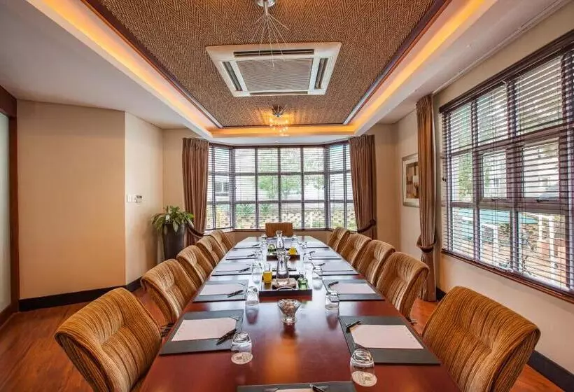 Fotos del hotel City Lodge  Pinelands:  17