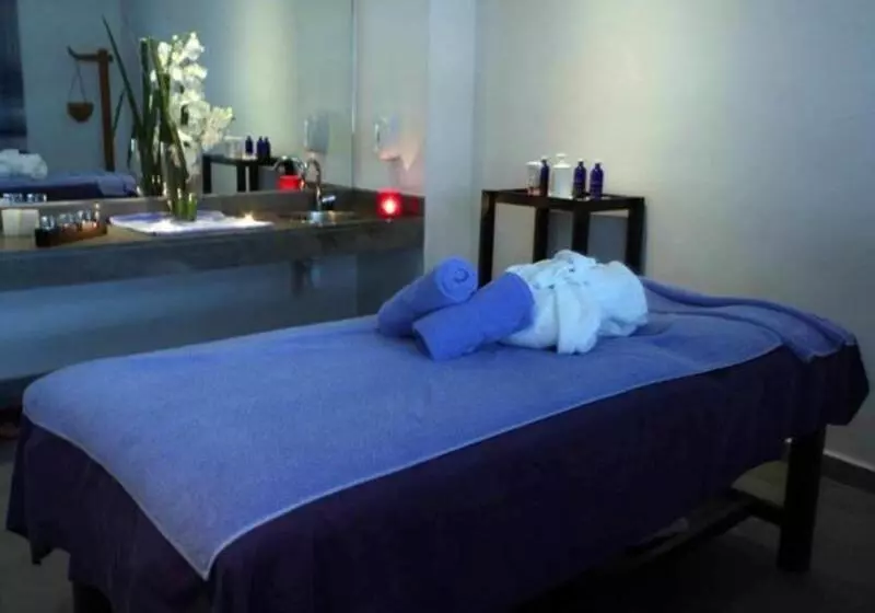 Fotos del hotel Hôtel Farah Casablanca:  2