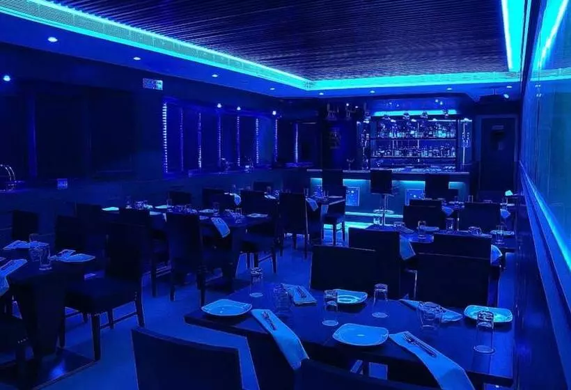 Fotos del hotel Regent Continental:  9