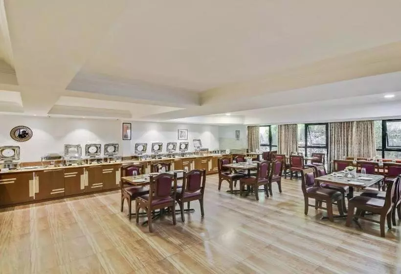 Fotos del hotel Monarch Brigade Road:  24