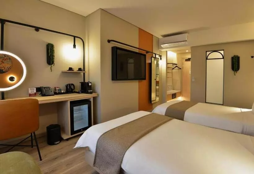 Fotos del hotel City Lodge Hotel V&a Waterfront:  9