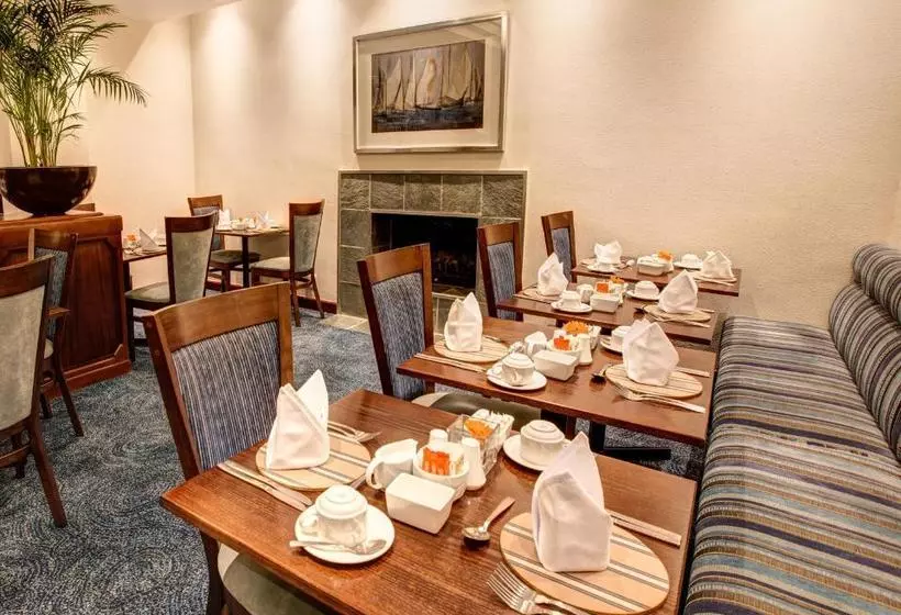 Fotos del hotel City Lodge Hotel V&a Waterfront:  5