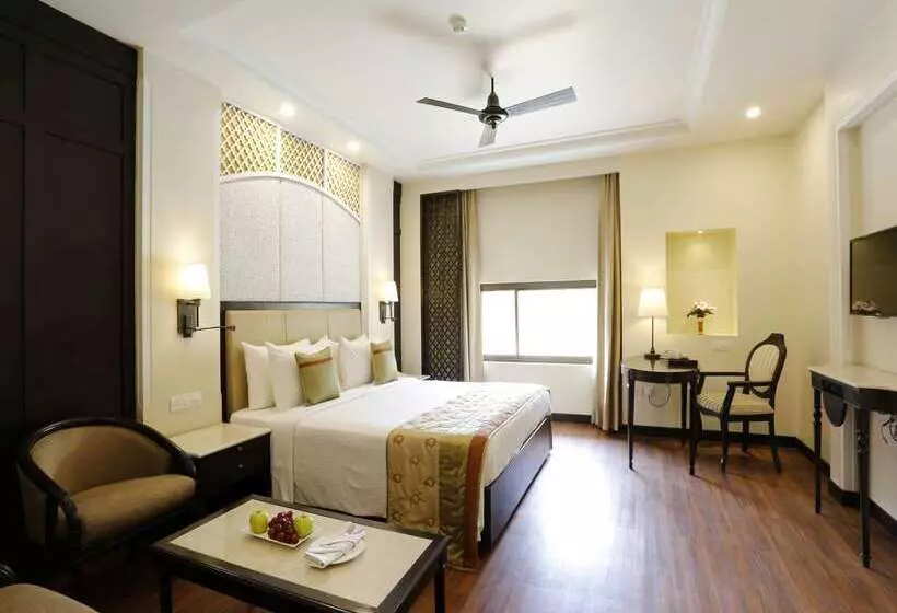 Fotos del hotel La Place Sarovar Portico:  22