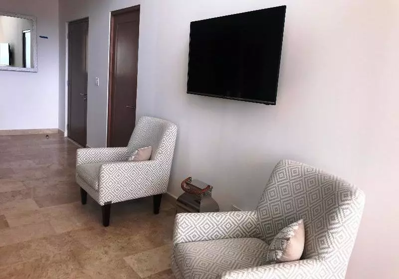 Fotos del hotel Mirador Del Cabo:  2