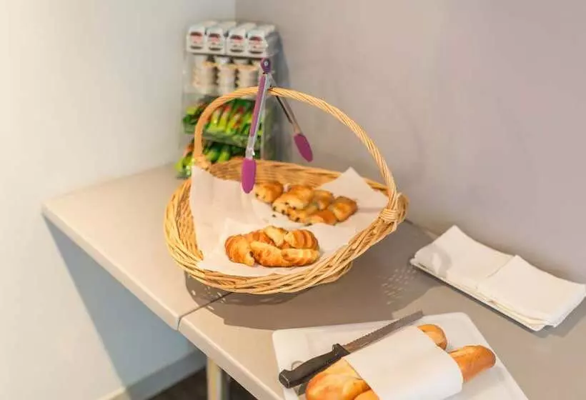 Fotos del hotel City Résidence Bordeaux Centre:  2