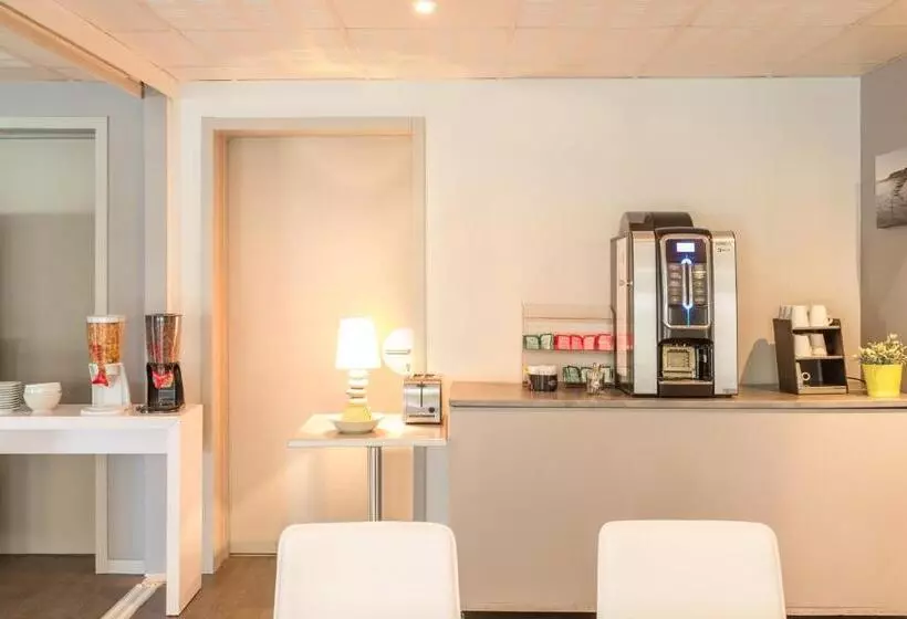 Fotos del hotel City Résidence Bordeaux Centre:  3