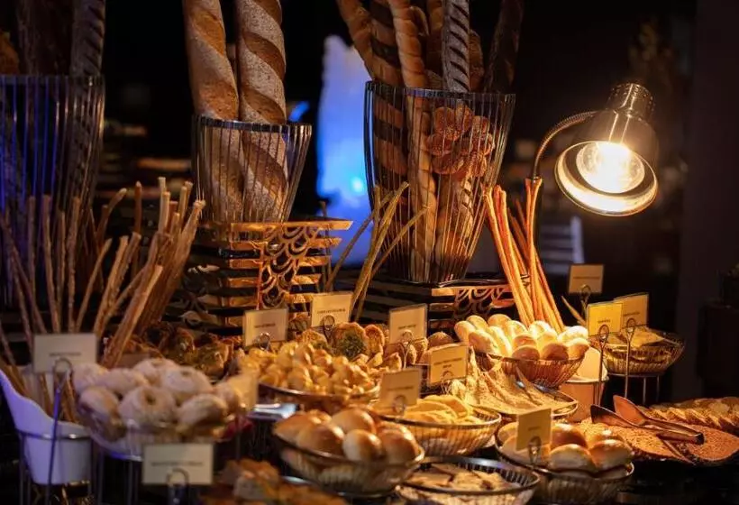 Fotos del hotel Earl'S Regency:  24