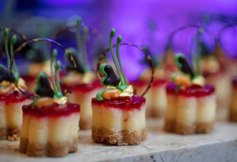 Fotos del hotel Earl'S Regency:  23