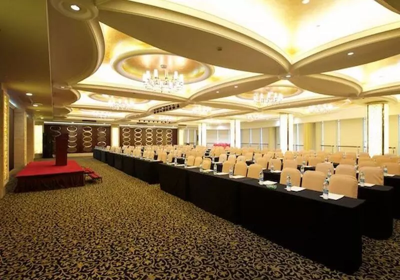 Fotos del hotel Mercure Shanghai Royalton:  11