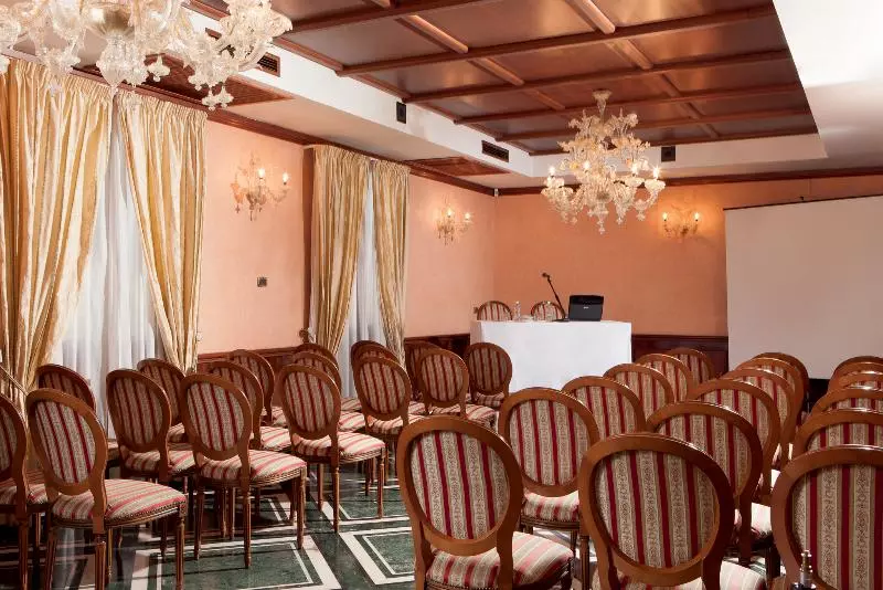 Fotos del hotel Grand Hotel Gianicolo:  11