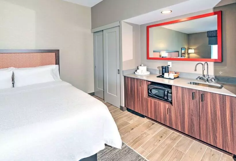 Hampton By Hilton Ottawa