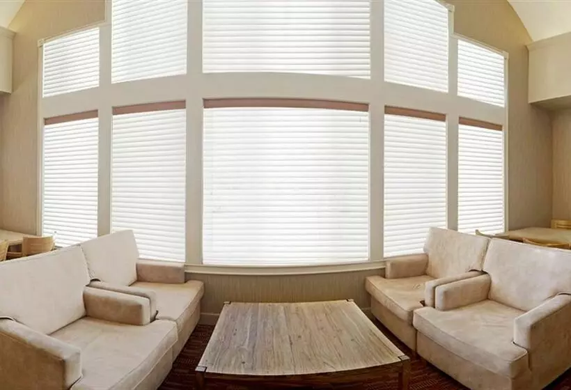 Fotos del hotel Lakeview Signature Inn Calgary Airport:  18