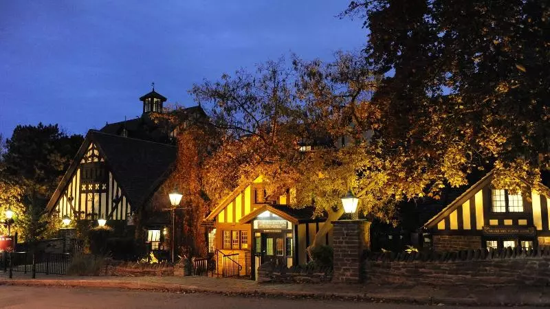 Fotos del hotel Old Mill Toronto:  7