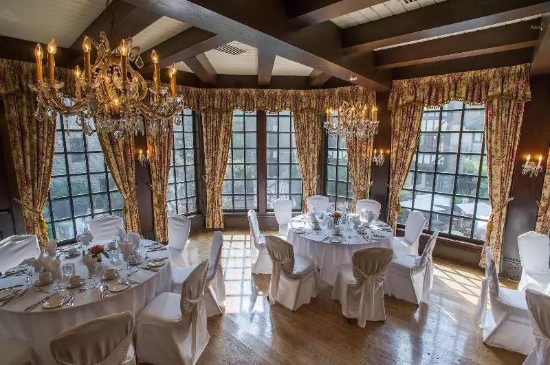 Fotos del hotel Old Mill Toronto:  5