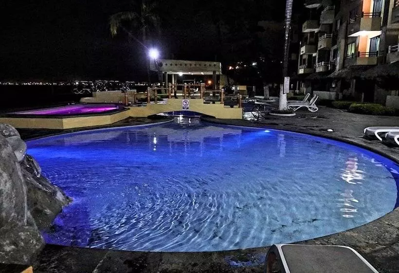 Marina Puerto Dorado  All Inclusive