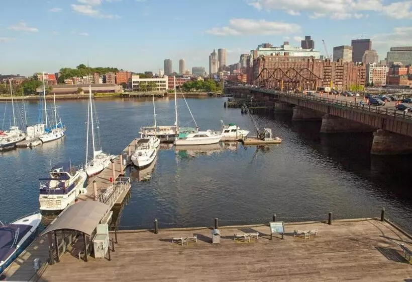 Fotos del hotel Residence Inn By Marriott Boston Harbor On Tudor Wharf:  10