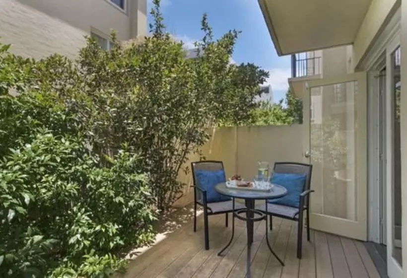 Fotos del hotel The Peninsula Riverside Serviced Apartments:  12