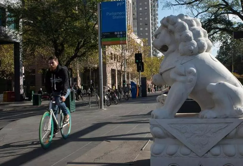 Fotos del hotel City Limits  Apartments:  16