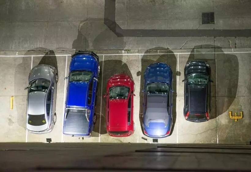 Fotos del hotel City Limits  Apartments:  6